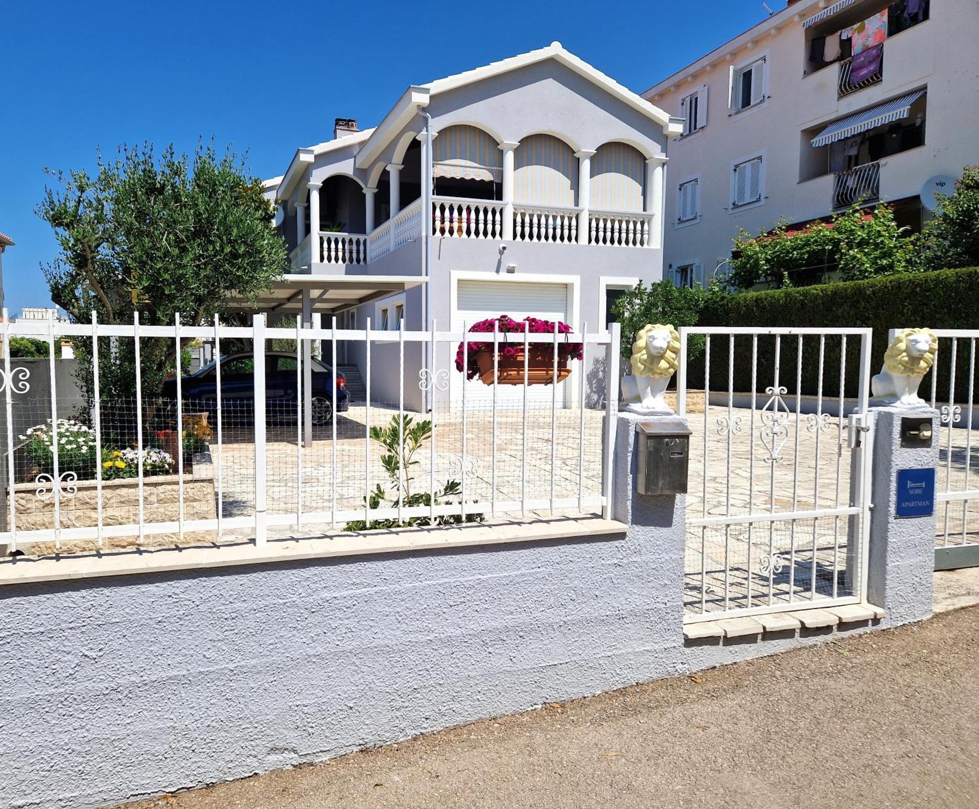 Cosy Villa Near The Beach Zadar Exterior photo
